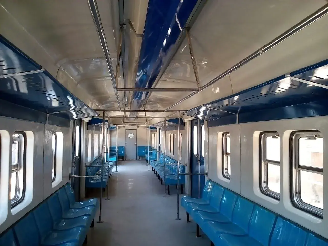 المكونات الداخلية من الفيبر جلاس لعربات المترو والسكك الحديد 