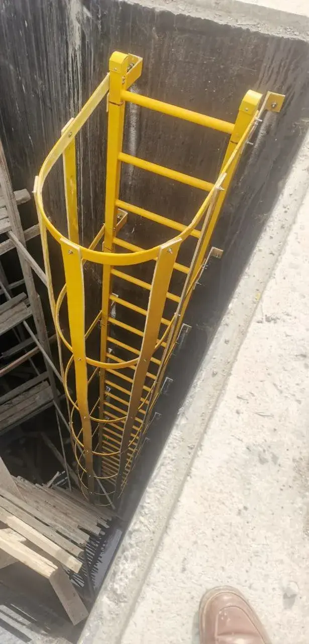 أنظمة سلالم جاهزة من FRP | حلول آمنة وقليلة الصيانة للمباني العامة thumbnail 3