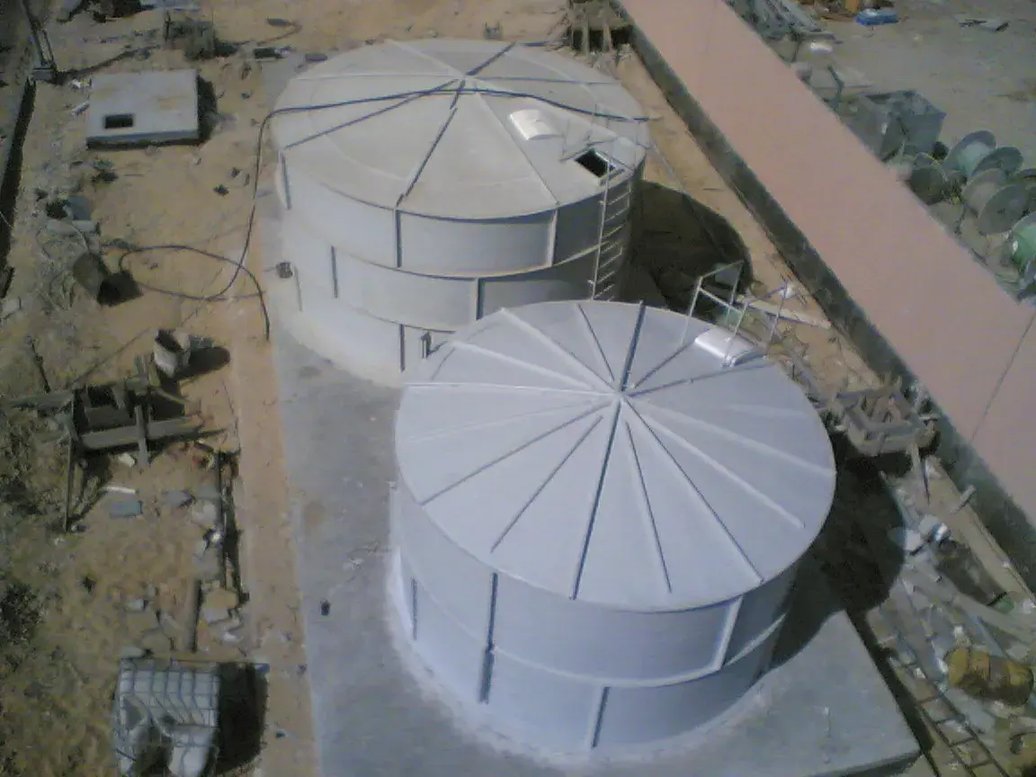 خزانات رأسية من FRP لتخزين المياه | مثالية لمحطات المعالجة والصناعات الكيميائية thumbnail 4