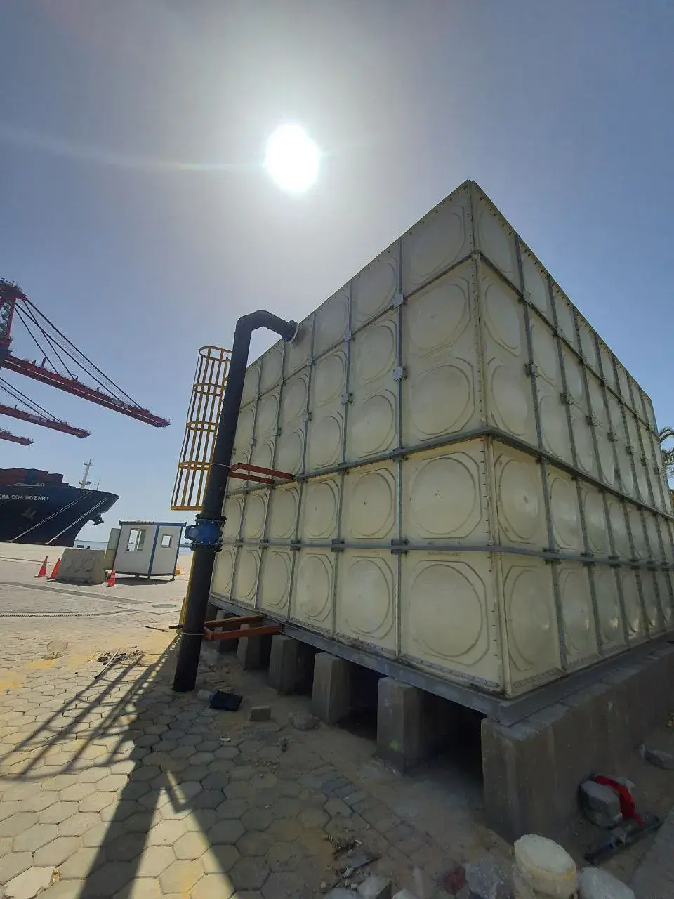 خزانات FRP بنظام الوحدات المجمعة | تثبيت سريع للمواقع النائية thumbnail 2