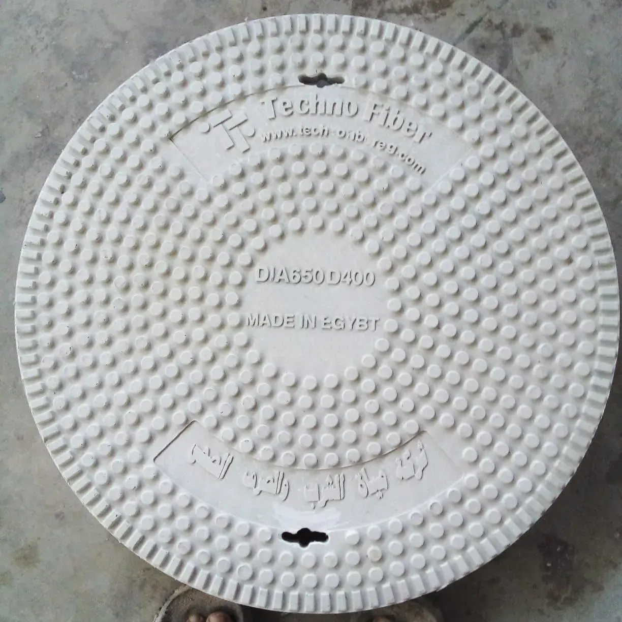 غطاء صرف صحي خفيف من FRP | آمن، مقاوم للسرقة، وغير موصل